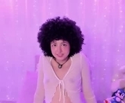 alice_wiinter is a 19 year old female webcam sex model.