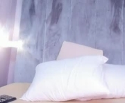abbiethomas is a 22 year old female webcam sex model.