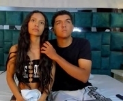 _bonnyandclyde is a  year old couple webcam sex model.