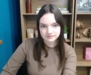 charmbite is a 18 year old female webcam sex model.