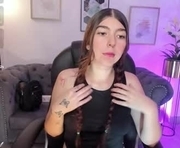 valeryn_darter is a 19 year old female webcam sex model.