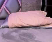 kittyy__love is a 19 year old female webcam sex model.