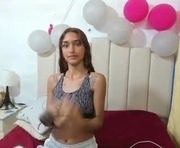 kimnberly is a 18 year old female webcam sex model.