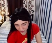 yassiered is a  year old shemale webcam sex model.