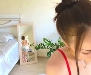 uwunikaa is a 19 year old female webcam sex model.