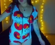 sunflower_mwc is a  year old female webcam sex model.
