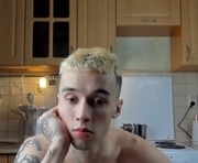 mason_warhol is a 20 year old male webcam sex model.