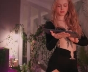meow_nancy is a 21 year old female webcam sex model.