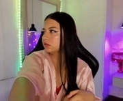 carolinescoth_dl is a  year old female webcam sex model.