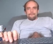 hpluvscash is a 31 year old male webcam sex model.