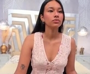 lia_swan_ is a 18 year old female webcam sex model.