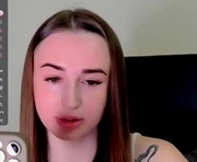 nikoll_s is a 25 year old female webcam sex model.