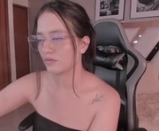 haathorx is a  year old female webcam sex model.