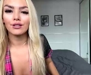 jessiebella0210_ is a  year old female webcam sex model.