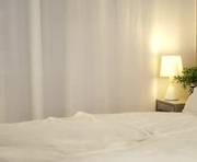 anishavivo is a 18 year old female webcam sex model.