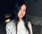 lilliecelina is a 18 year old female webcam sex model.