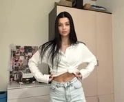 zettaalex is a  year old female webcam sex model.