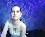 sahaaaayd is a 18 year old female webcam sex model.