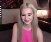 sunshine_vibes is a 19 year old female webcam sex model.