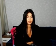 polinahall is a 18 year old female webcam sex model.