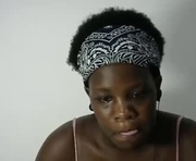pinky_ebony1 is a  year old female webcam sex model.