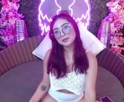dakota_bonnet is a 18 year old female webcam sex model.