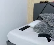 valentina_diiaz is a 20 year old female webcam sex model.