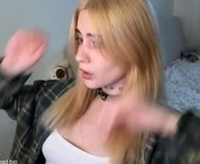 rottenlullaby is a  year old female webcam sex model.