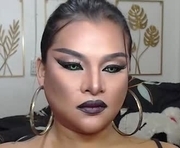 yourtrannyqueenxxx is a 30 year old shemale webcam sex model.