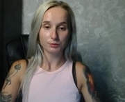 stephiepink is a 23 year old female webcam sex model.