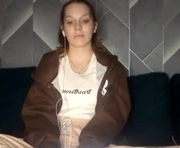 justprettygirl is a 18 year old female webcam sex model.