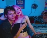 bonnie_y_ash is a  year old couple webcam sex model.
