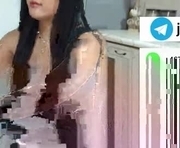 michellehot900 is a 22 year old female webcam sex model.