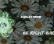 ahsleysnow is a 21 year old female webcam sex model.
