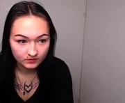 nensii_cute is a 19 year old female webcam sex model.