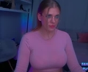 bellameyer is a 22 year old female webcam sex model.