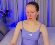 cassie_kelman is a 18 year old female webcam sex model.
