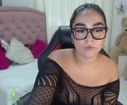 sofi_ruiz_ is a 21 year old female webcam sex model.