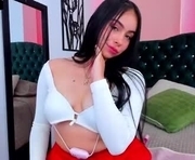 littlepalette is a 18 year old female webcam sex model.
