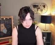 fiamoory is a 19 year old female webcam sex model.