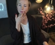 sandra_kind is a 48 year old female webcam sex model.