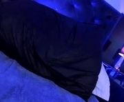 vale_stonne_ is a  year old female webcam sex model.