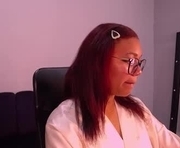 itohana is a  year old female webcam sex model.