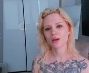 vivirocks is a 20 year old female webcam sex model.