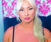 luxuriaaa is a 25 year old female webcam sex model.