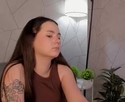 mia_jefferson is a 18 year old female webcam sex model.