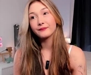 lost_mymind is a 18 year old female webcam sex model.