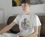 keithcozart1337 is a 18 year old male webcam sex model.