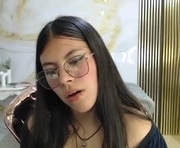 medusa11_s is a 18 year old female webcam sex model.