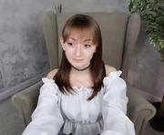 effie7 is a 18 year old female webcam sex model.